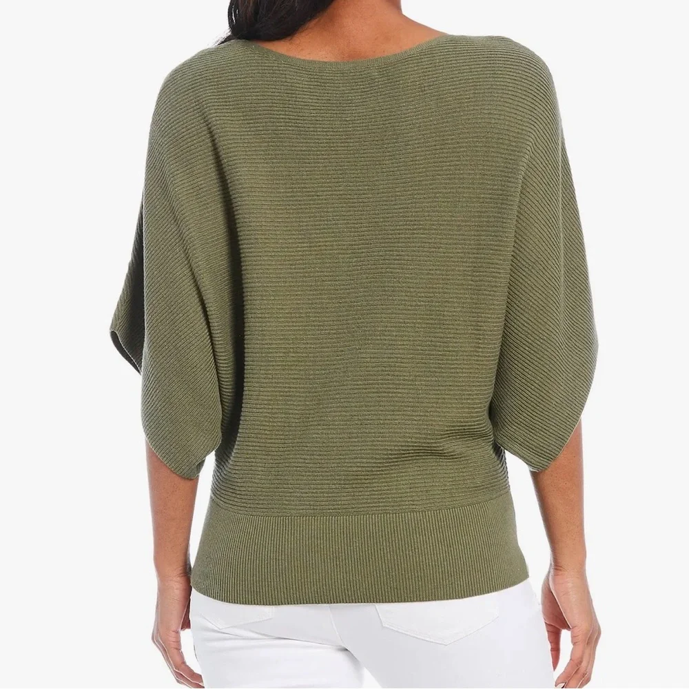 Tommy Bahama sweater - Picture 4 of 9